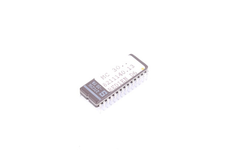 27C256-20FA SIGNETICS UV ERASABLE EPROM DIP28 THT