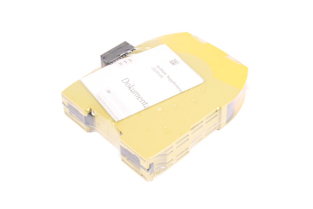 PNOZ M EF 4DI4DOR PILZ 772143 PNOZMULTI 2 RELE DI SICUREZZA