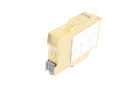 PZE X4 24VDC 4N/O PILZ 774585 IO-LINK SAFETY