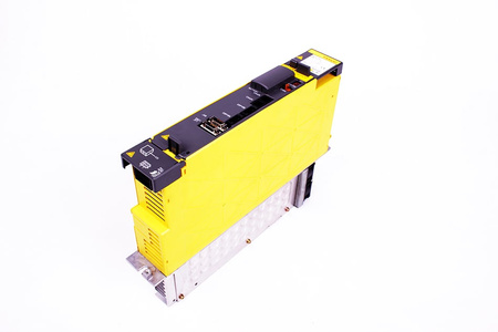 A06B-6114-H106 FANUC SERVO AMPLIFIER MODULE