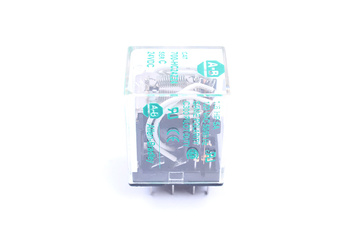 700-HC24Z24 ALLEN BRADLEY 4PDT 24VDC 5A RELE